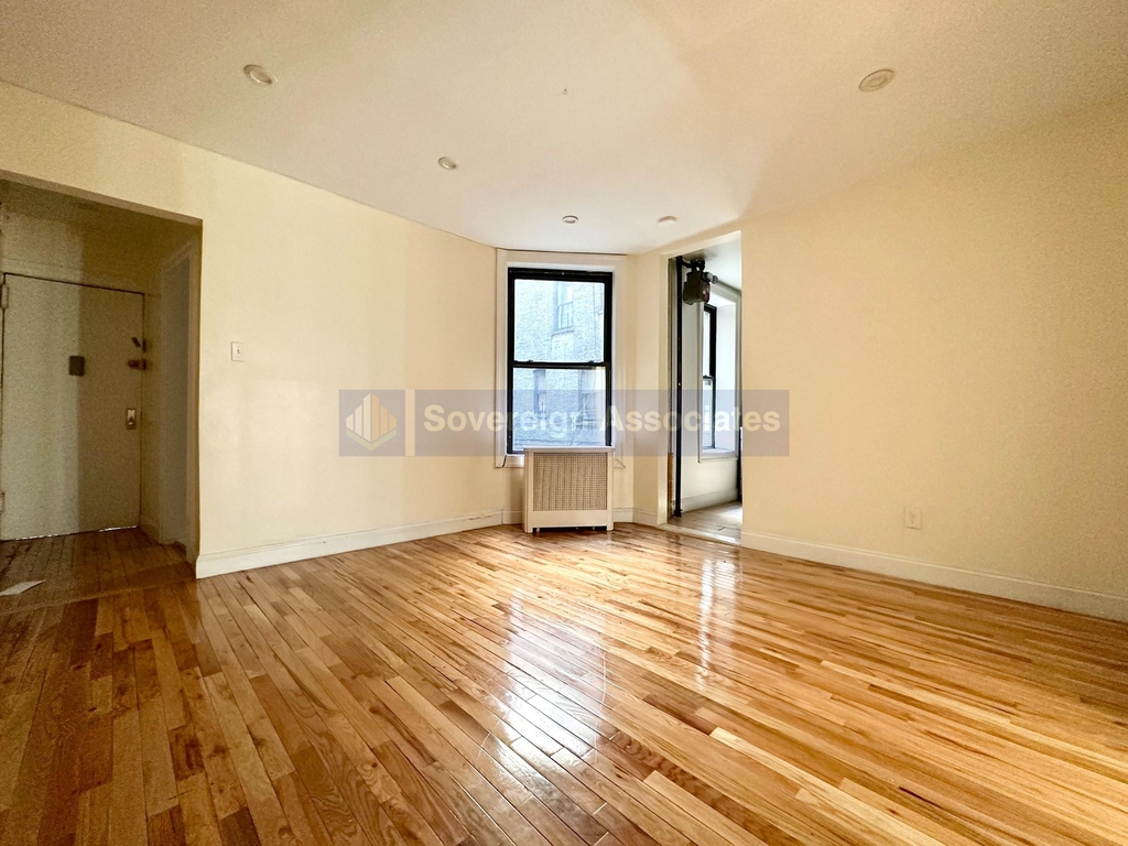 526 West 161st Street - Photo 4