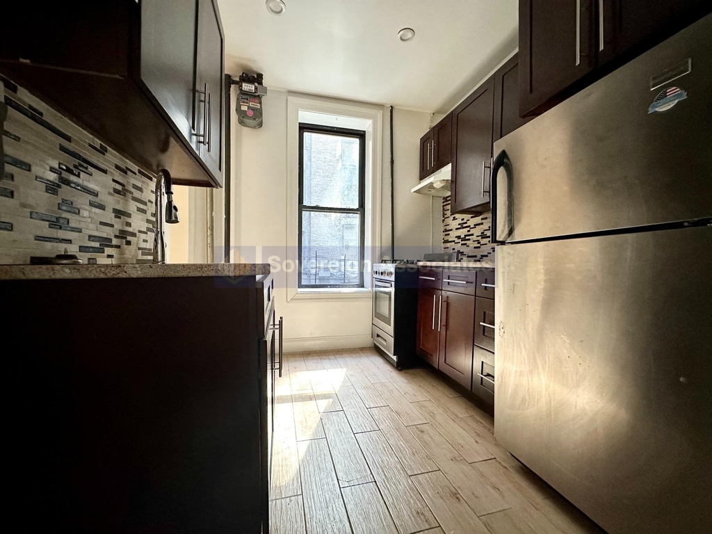 526 West 161st Street - Photo 6