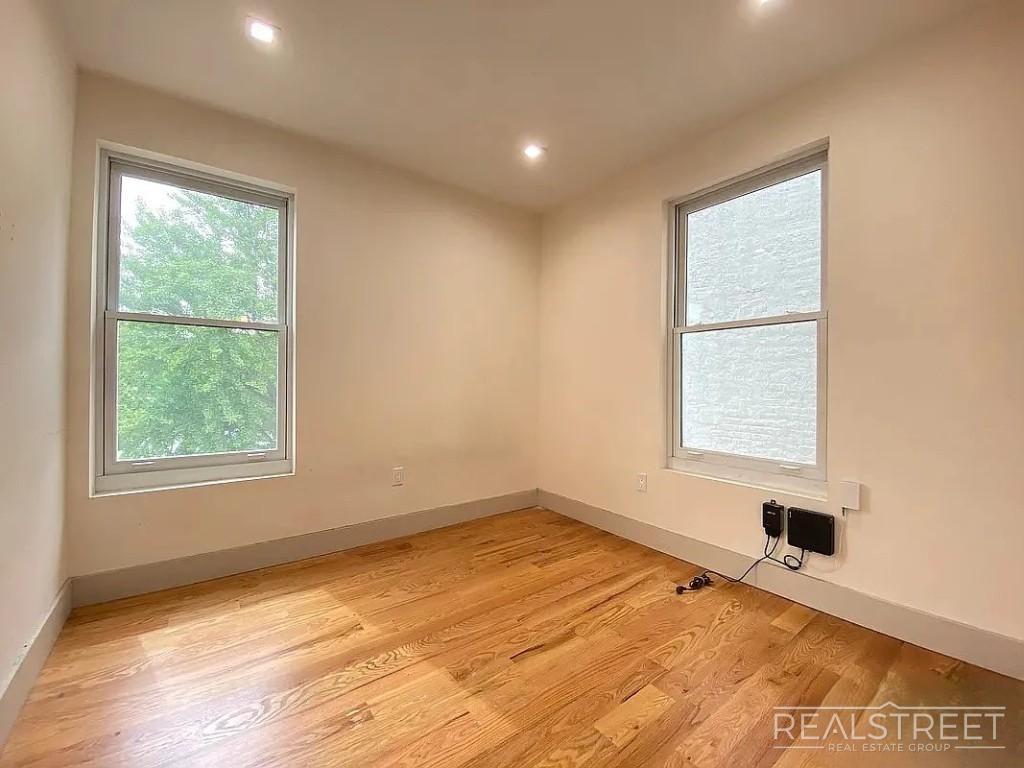141 Greene Avenue - Photo 4