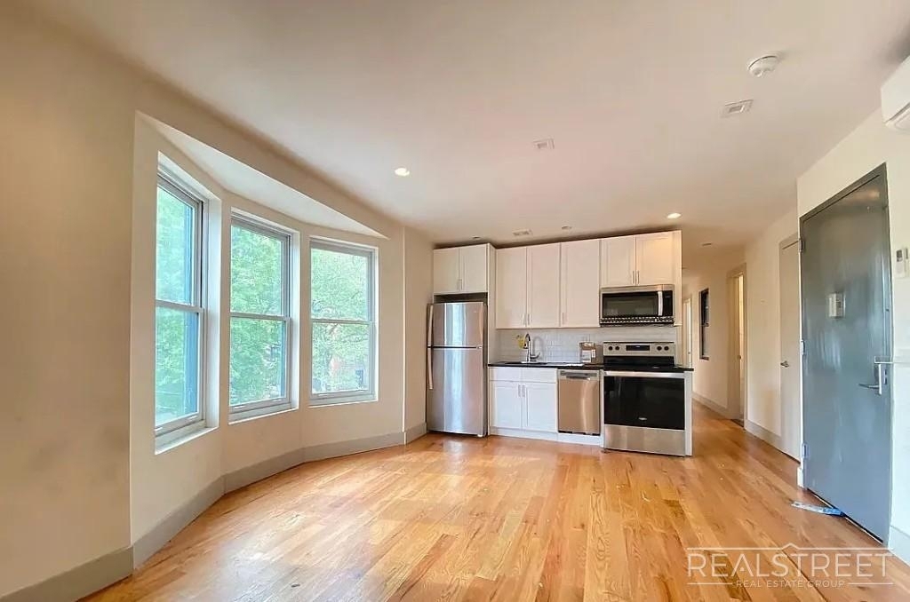 141 Greene Avenue - Photo 0