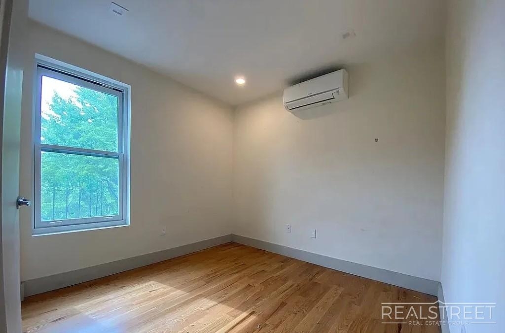 141 Greene Avenue - Photo 2