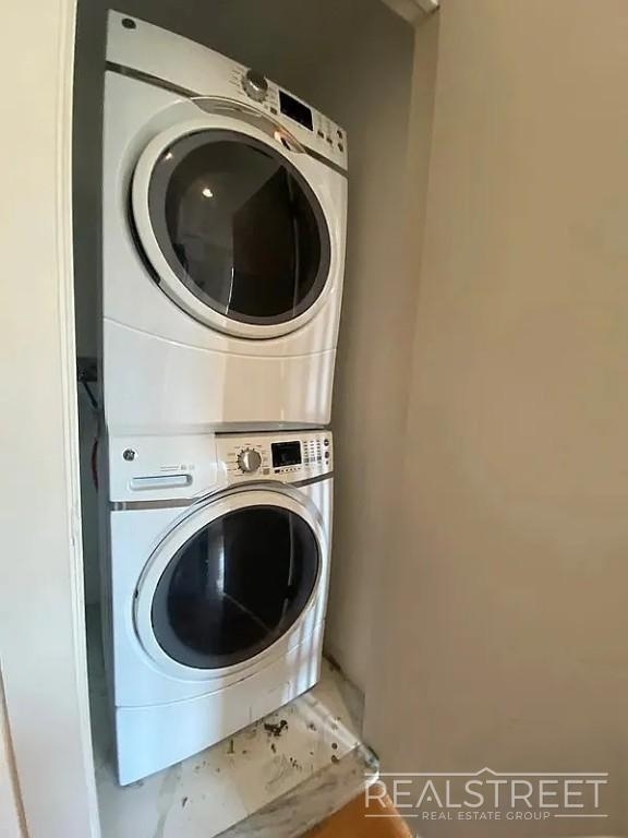 141 Greene Avenue - Photo 6