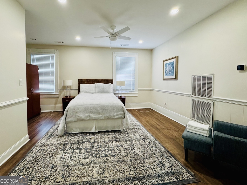 765 Walnut Street - Photo 4