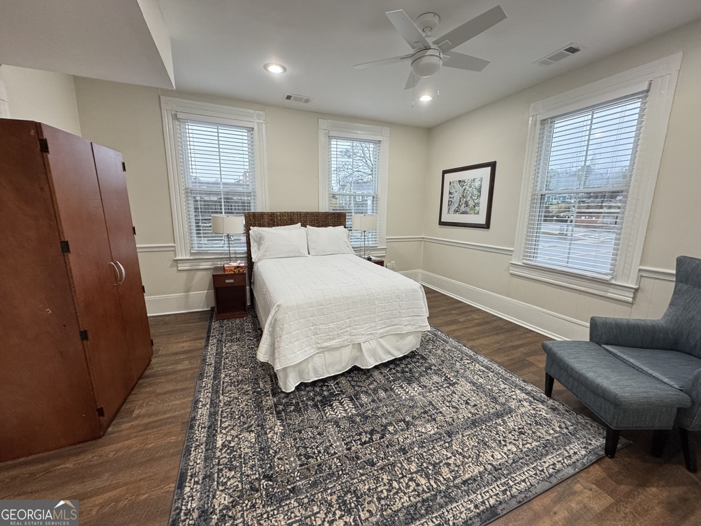 765 Walnut Street - Photo 9