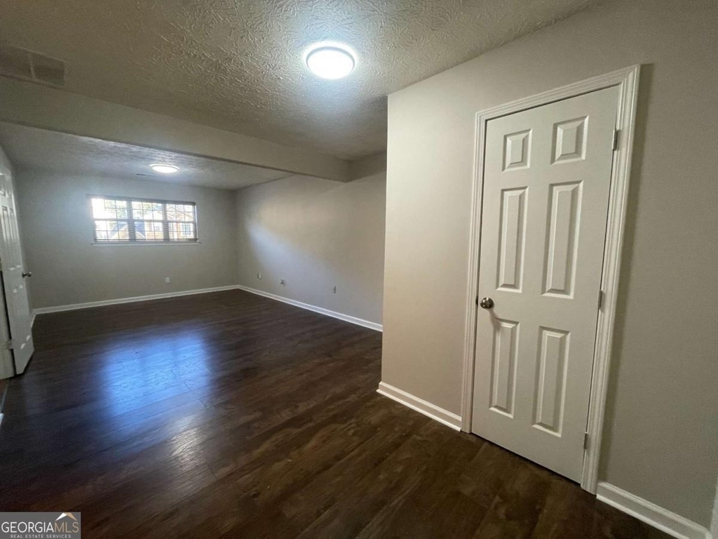3015 Cascade Manor Drive - Photo 3