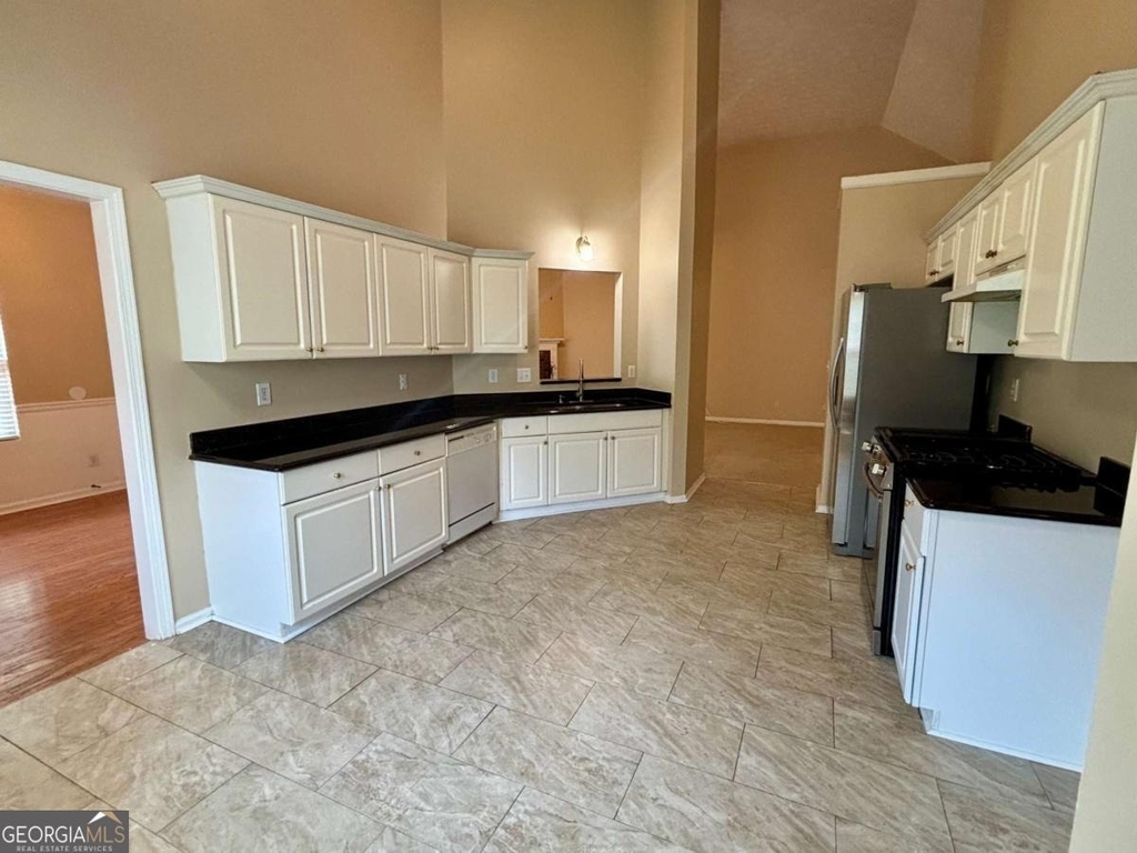 540 Chandon Way - Photo 7