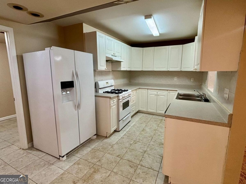 540 Chandon Way - Photo 28