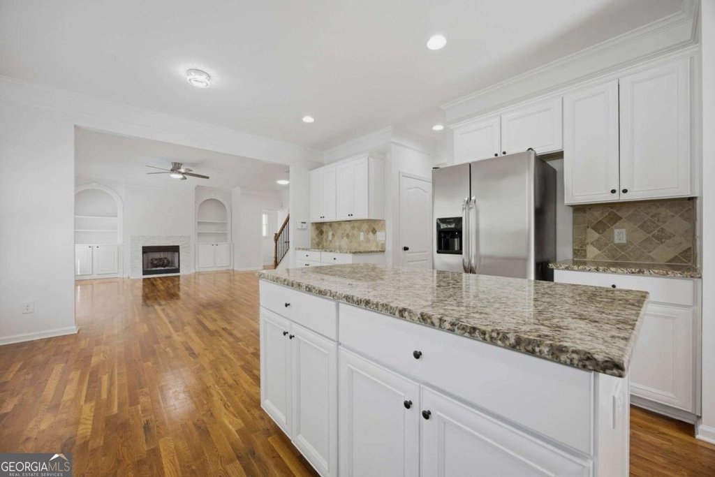 455 Park Place Court - Photo 14