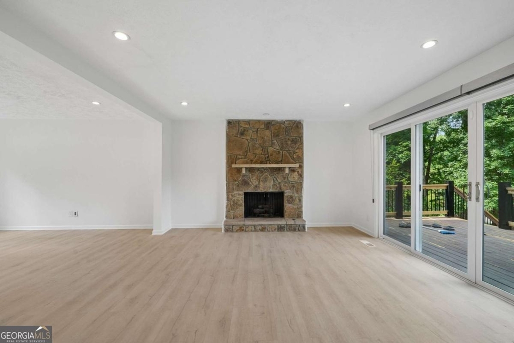 5132 Willow Point Parkway - Photo 6