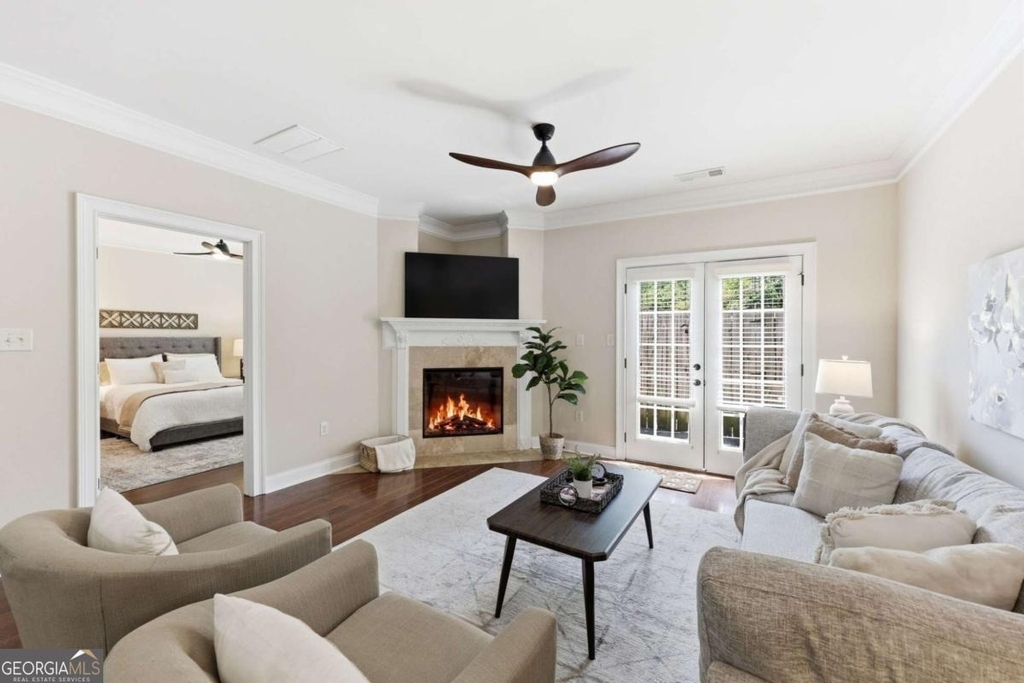 2826 Fox Wood Lane - Photo 4