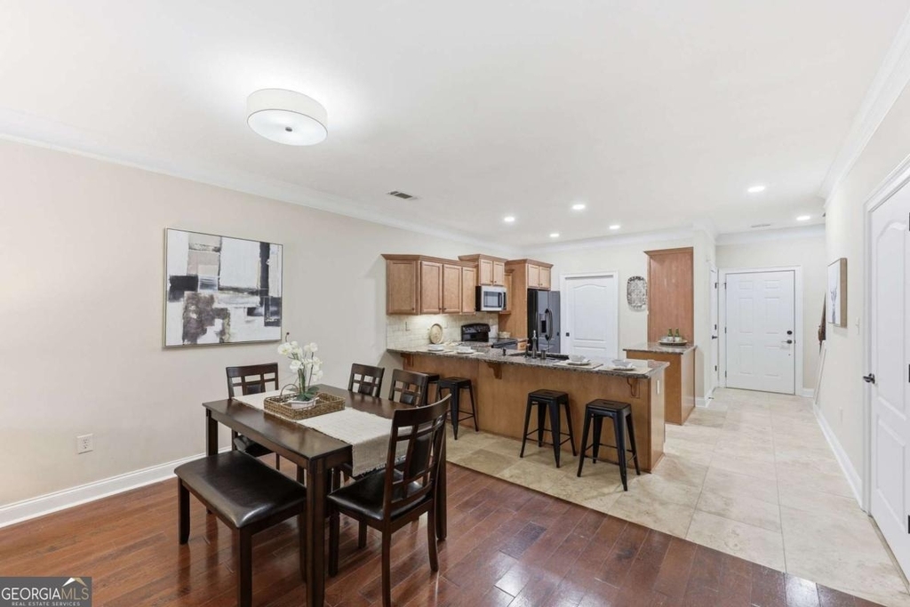 2826 Fox Wood Lane - Photo 8