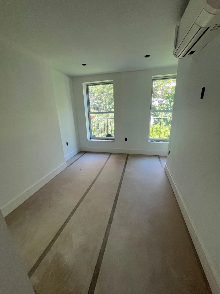 131 East 29th Street - Photo 1