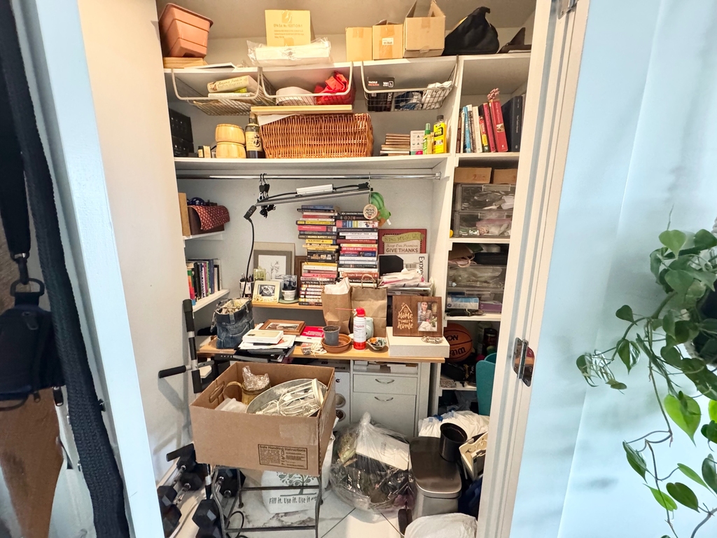 977 Manhattan Avenue - Photo 7