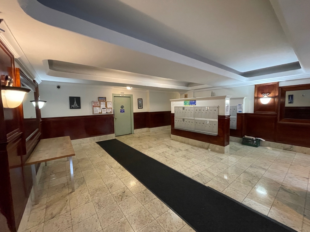 2011 Ocean Avenue - Photo 7
