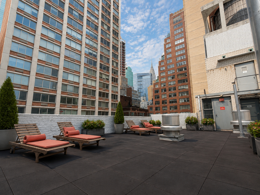 East 46th Street - Photo 5