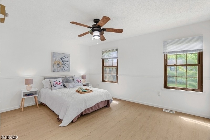 309 English Place - Photo 13