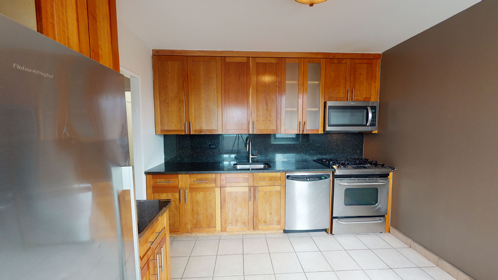 401 E 34th St - Photo 2