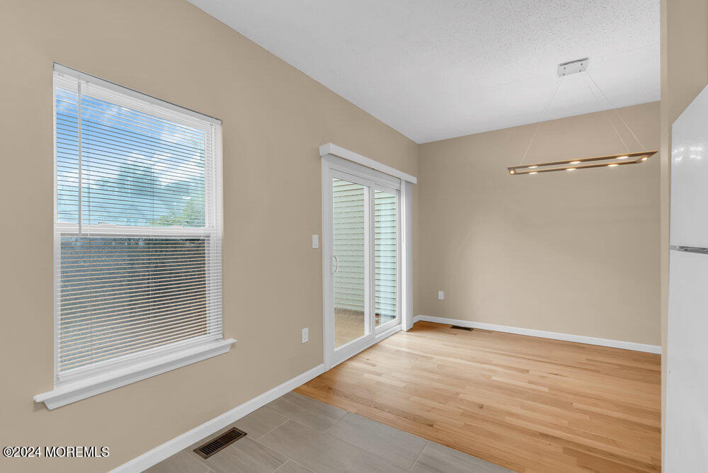 87 Richmond Court S - Photo 6