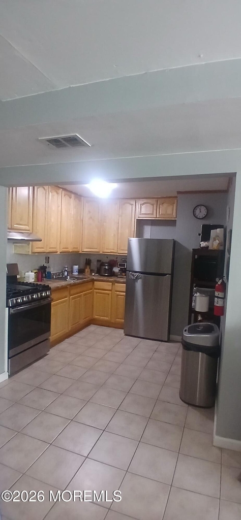 124 College Drive - Photo 6