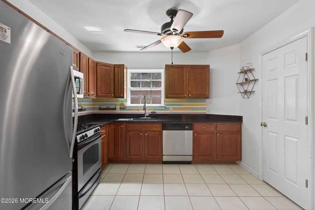 1111 Morning Glory Drive - Photo 9