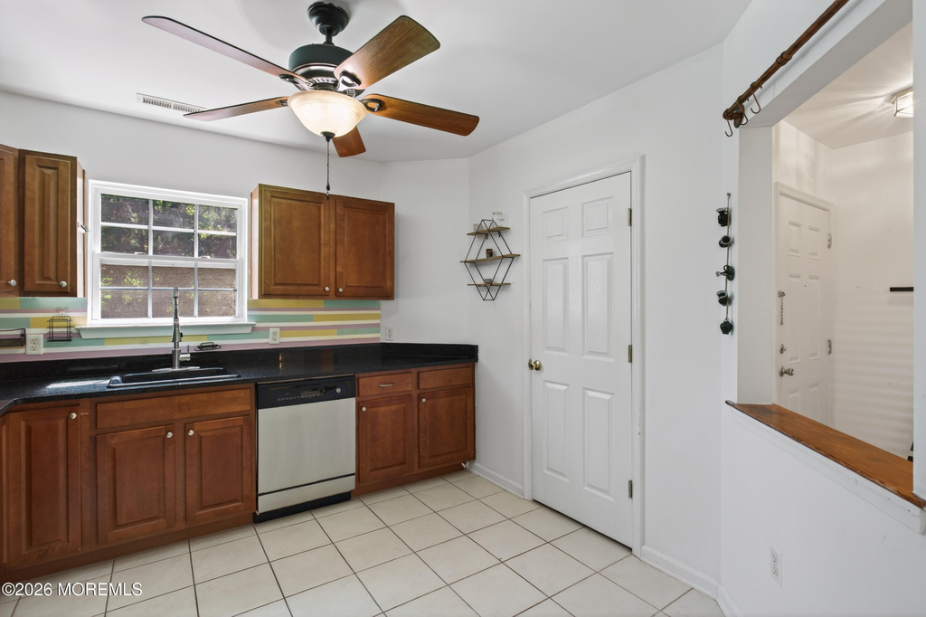 1111 Morning Glory Drive - Photo 6