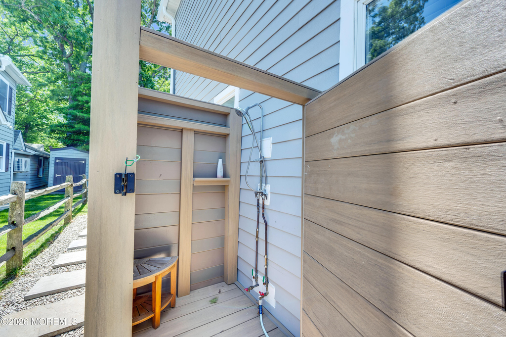 637 Beacon Boulevard - Photo 31