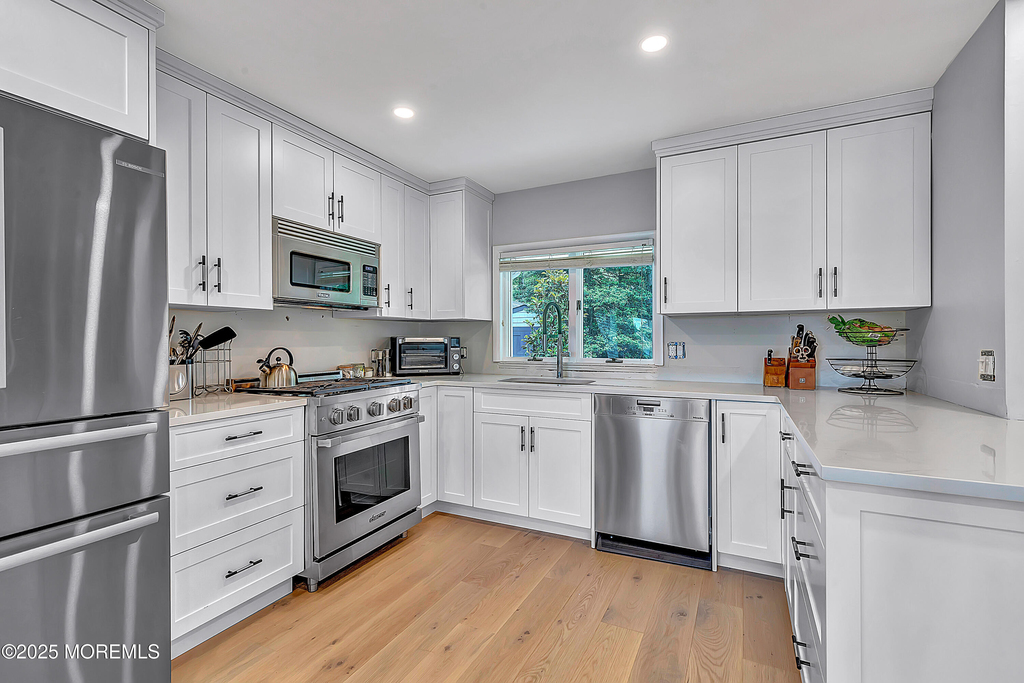 637 Beacon Boulevard - Photo 15