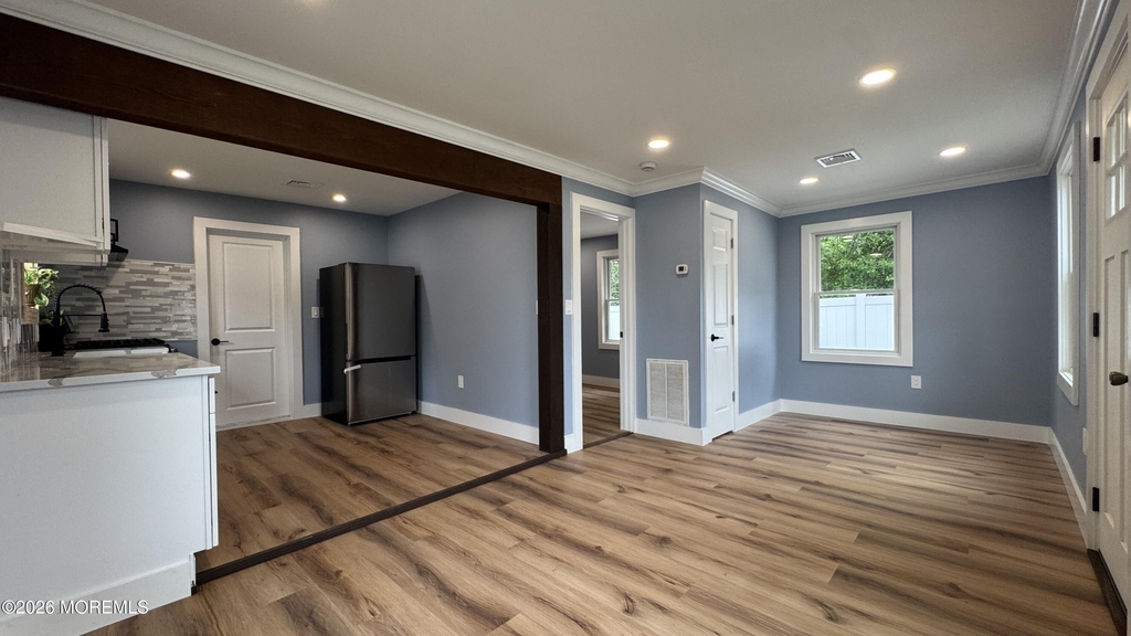 919 Ellison Avenue - Photo 1