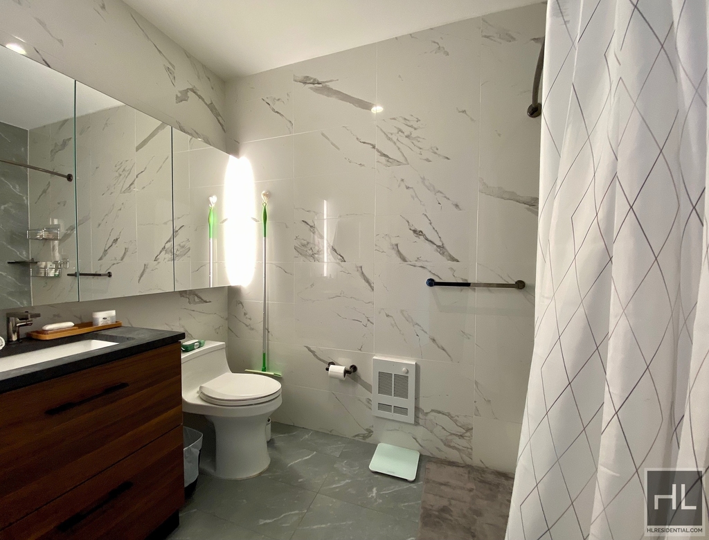West 36th Street - Photo 3