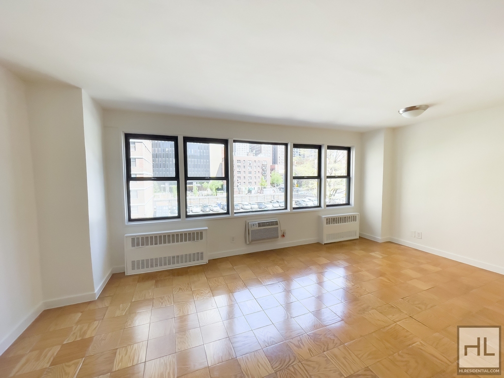 East 36 Street - Photo 1