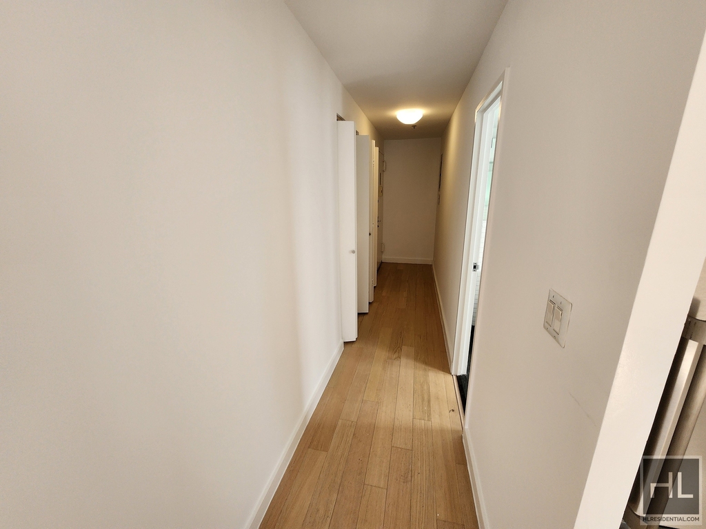 East 39th Street - Photo 3