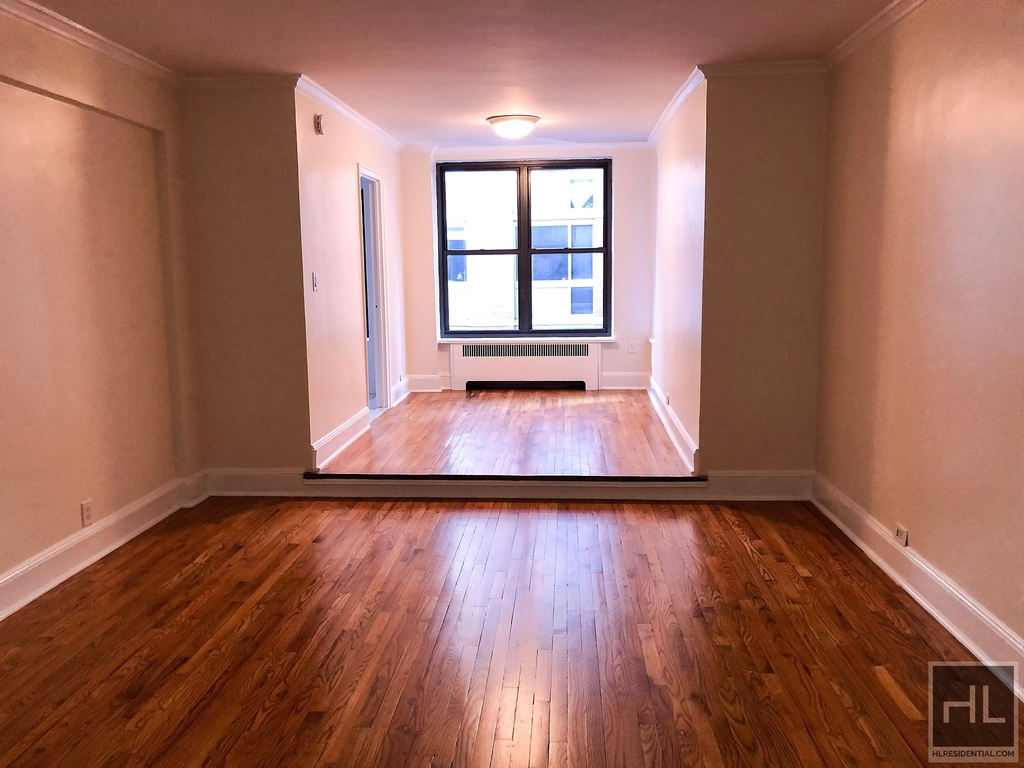 East 24 Street - Photo 0