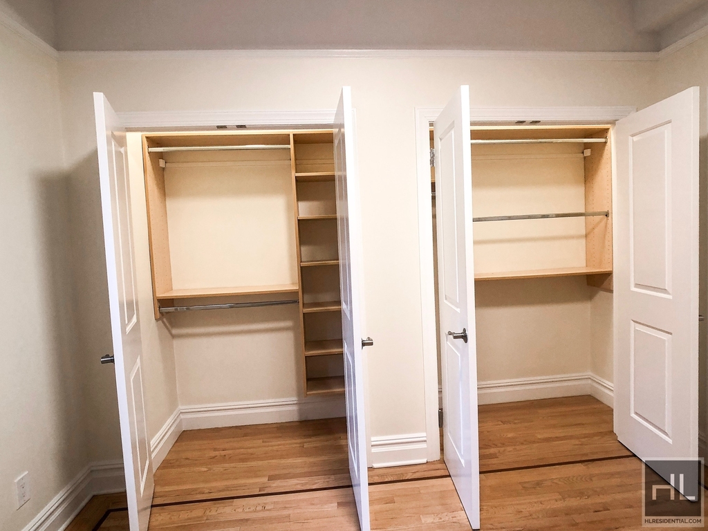 East 92 Street - Photo 5
