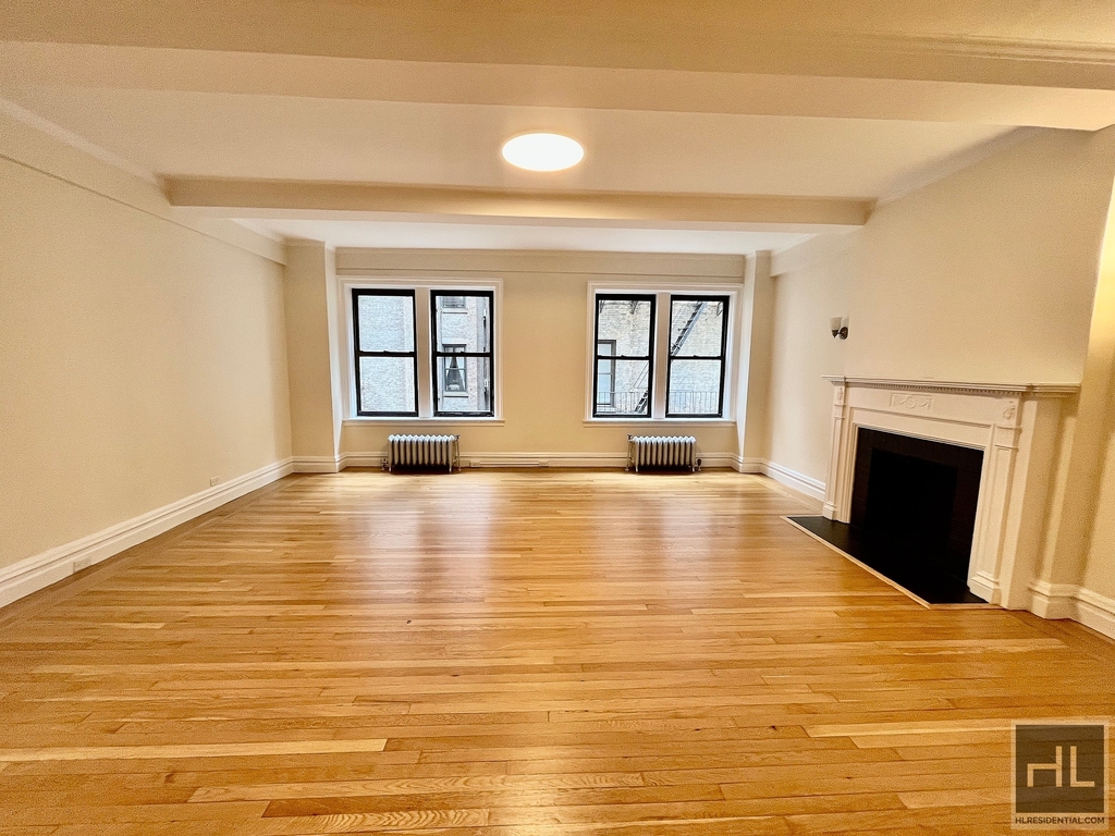 East 80th Street - Photo 0