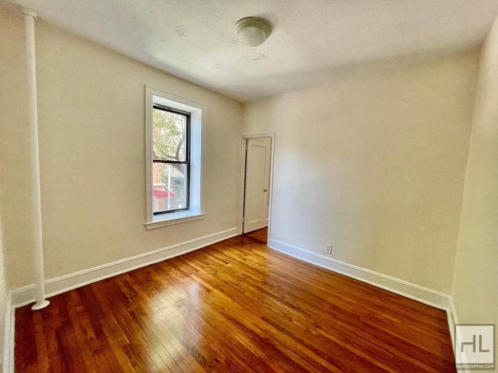 East 38th Street - Photo 2