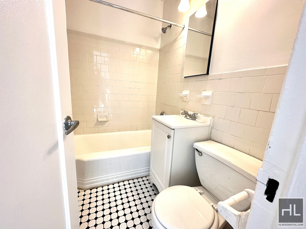 East 38th Street - Photo 5