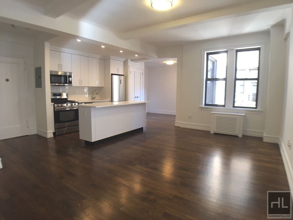 West 68 Street - Photo 0