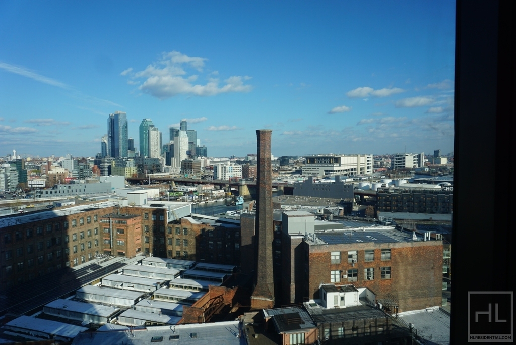 Commercial Street - Photo 8