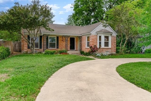 4220 Lovers Lane - Photo 0