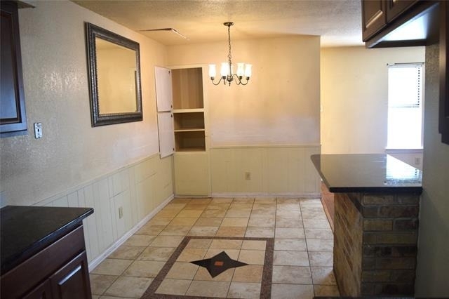 1806 Family Circle - Photo 5