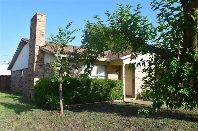 1806 Family Circle - Photo 6