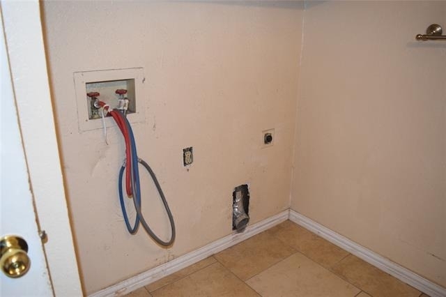 1806 Family Circle - Photo 16
