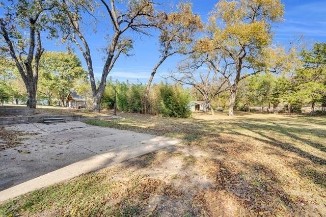 1122 W Main Street - Photo 2