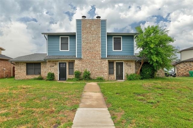 711 Wolftrap Drive - Photo 1