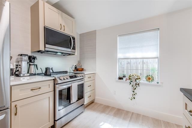 5400 Worth Street - Photo 6