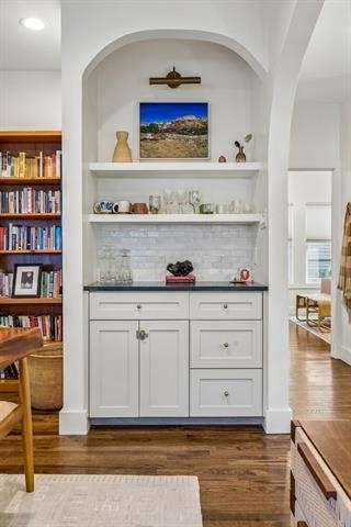310 N Montclair Avenue - Photo 10