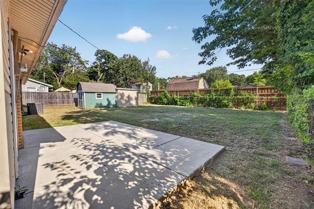 2210 Sycamore Drive - Photo 21