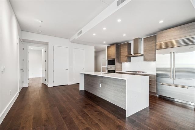 7901 Windrose Avenue - Photo 8