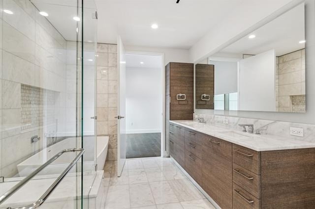 7901 Windrose Avenue - Photo 15