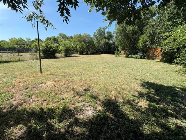 588 Rea Avenue - Photo 16